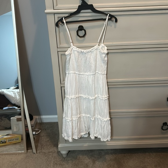 Lulu's White Dress - Picture 2 of 3